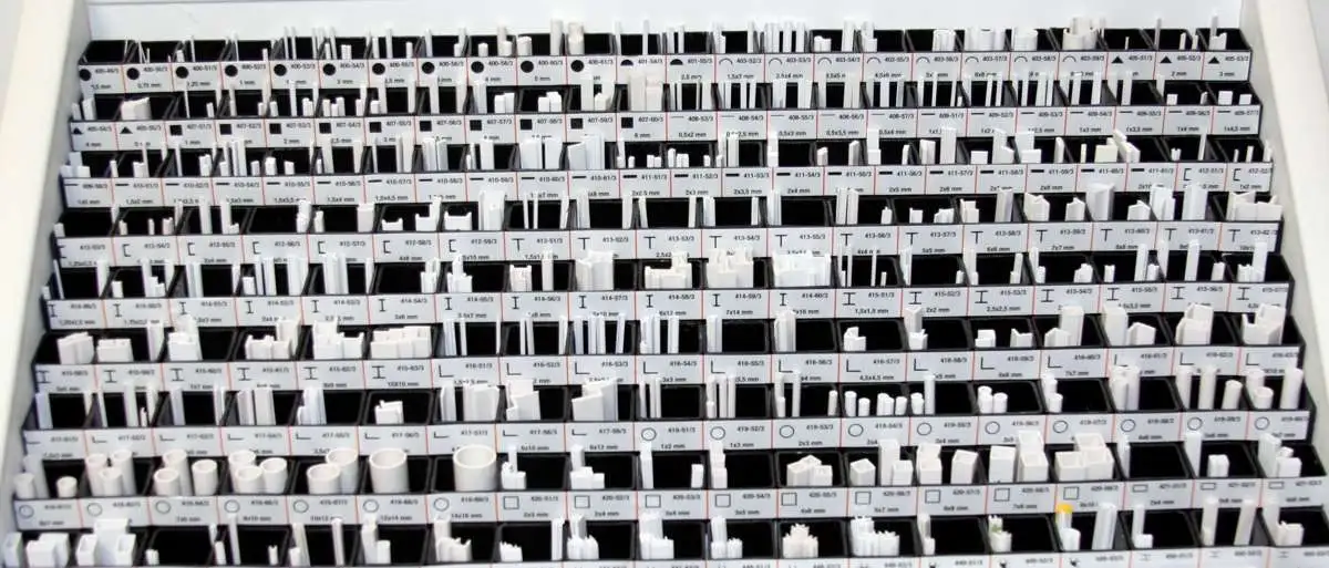 Kleine afbeelding van Maquett 446-53